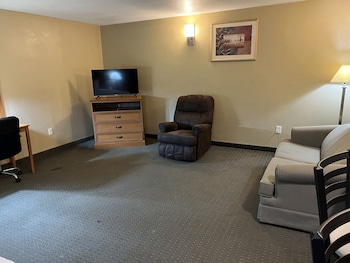Suite, 1 King Bed, Non Smoking