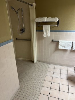 Room, 1 Queen Bed, Accessible, Non Smoking