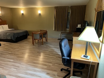 Suite, 2 Queen Beds, Non Smoking