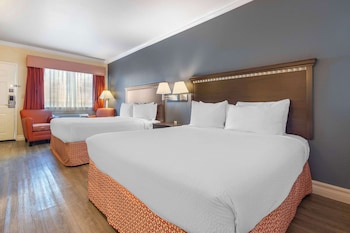 Standard Room, 2 Queen Beds, Accessible, Ground Floor