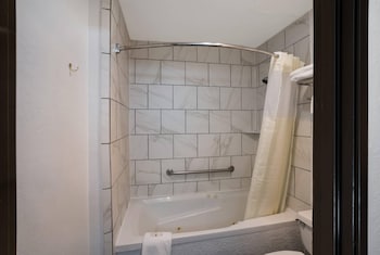 Suite, 1 King Bed with Sofa bed, Non Smoking