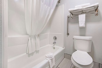 Standard Room, 1 King Bed, Non Smoking, Refrigerator