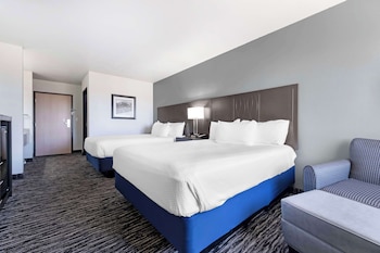 Standard Room, 2 Queen Beds, Non Smoking, Refrigerator (Pet Friendly)