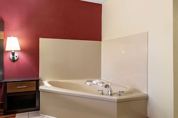 Standard Room, 1 King Bed, Smoking, Refrigerator & Microwave