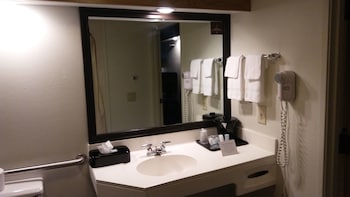 Standard Room, 1 Queen Bed, Accessible, Non Smoking