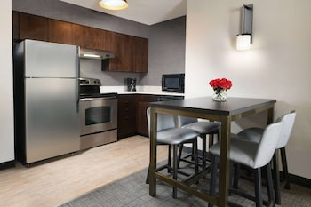 Suite, Multiple Beds (Two Bedroom)