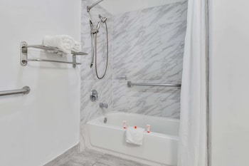 Room, 2 Queen Beds, Accessible