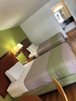 Standard Room, 2 Double Beds, Non Smoking