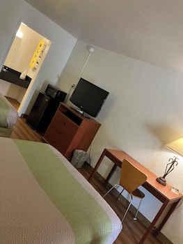 Standard Room, 2 Double Beds, Non Smoking