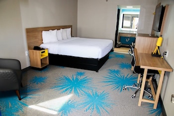 Standard Room, 1 King Bed, Non Smoking