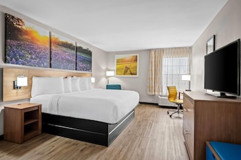 Deluxe Studio Suite, 1 King Bed, Non Smoking