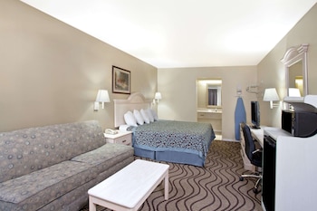 Suite, 1 King Bed, Non Smoking, Refrigerator