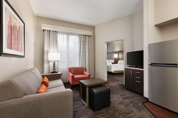1 Bdrm Ste 2 Dbles NoSmk