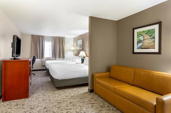 Suite, 2 Queen Beds, Non Smoking