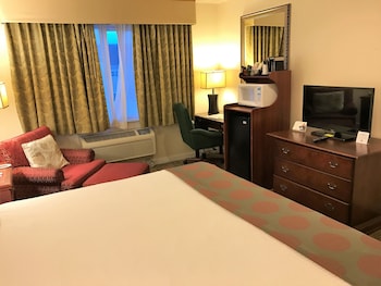 Room, 1 Queen Bed, Accessible, Non Smoking (Mobility)