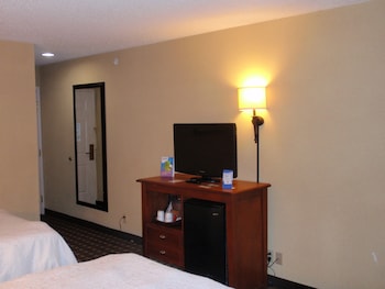 Room, 2 Double Beds, Accessible, Non Smoking (Mobility,Hearing,Tub w/Grab Bars)