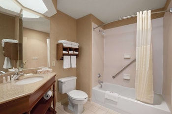 Room, 2 Double Beds, Accessible, Non Smoking (Mobility,Hearing,Tub w/Grab Bars)