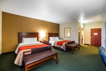 Standard Room, 2 Queen Beds, Non Smoking