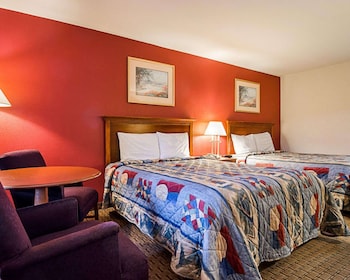 Room, 2 Queen Beds, Non Smoking