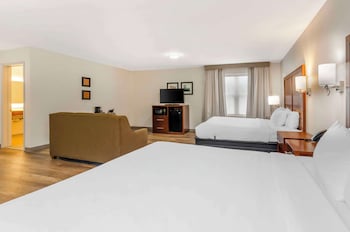 Suite, Multiple Beds, Non Smoking (Upgrade)