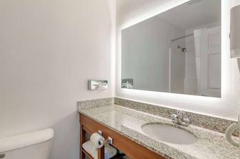Suite, 1 King Bed, Non Smoking