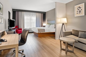 Studio Suite, 1 King Bed, Non Smoking