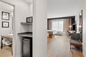 Room, 2 Queen Beds, Non Smoking