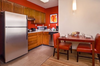 Suite, Multiple Beds, Accessible (Hearing Two Bedroom)