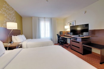 Room, 2 Queen Beds, Hearing Accessible (Accessible Bathtub)
