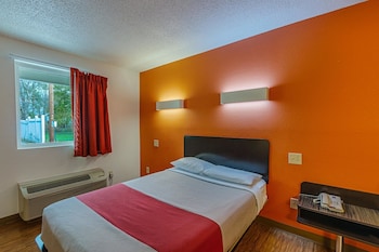 2 Full Beds, Non-Smoking, Micfridge