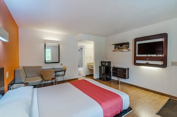 2 Full Beds, Non-Smoking, Micfridge