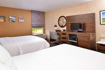 Two queen beds non smoking