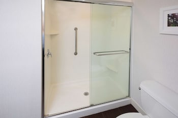 Suite, 1 King Bed, Non Smoking (Shower Only)