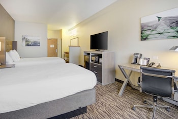 Standard Double Room, 2 Queen Beds, Non Smoking, Refrigerator & Microwave