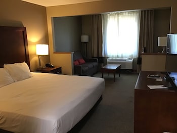 Suite, 1 King Bed, Non Smoking