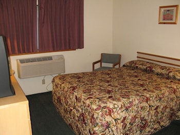 Standard Room, 1 Queen Bed, Smoking