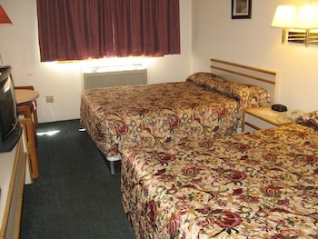 Standard Room, 2 Queen Beds, Non Smoking