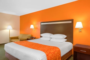 Studio Suite, 1 King Bed, Non Smoking