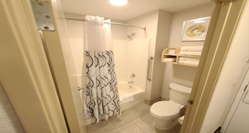 Standard Room, 1 King Bed, Accessible, Jetted Tub