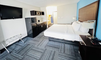 Studio Suite, 1 King Bed, Non Smoking