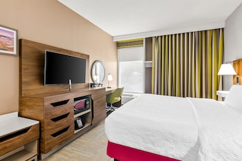 One king bed nonsmoking