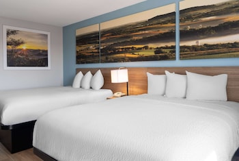 Room, 2 Queen Beds, Non Smoking