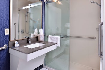 Room, 2 Queen Beds, Hearing Accessible