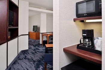 Suite, Multiple Beds, Roll-in Shower (Transfer Shower)