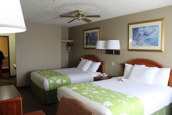 Room, 2 Queen Beds