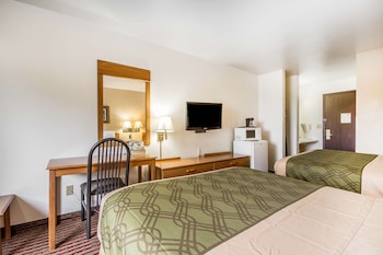 Room, 2 Queen Beds, Non Smoking