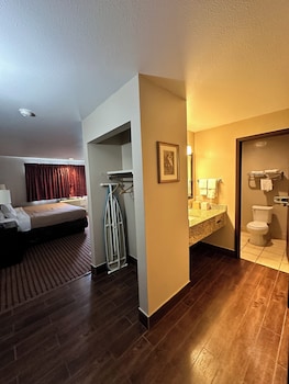 Executive Room, 1 King Bed, Non Smoking