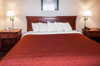 Suite, 1 King Bed, Non Smoking (Upgrade)