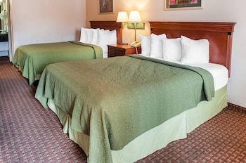 Room, 2 Queen Beds, Accessible, Non Smoking
