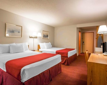 Standard Room, 2 Queen Beds, Non Smoking